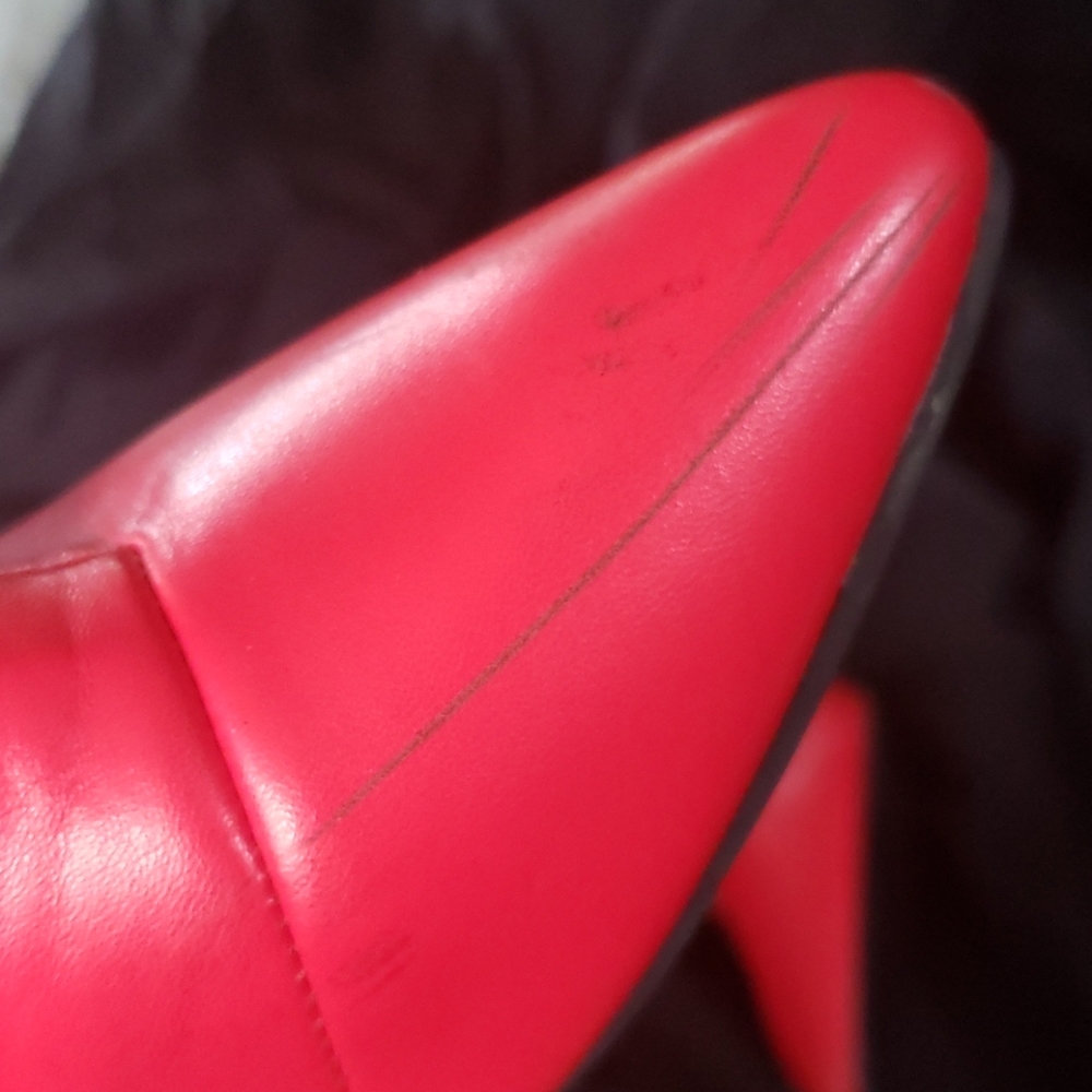 Red booties - Picture 3 of 4